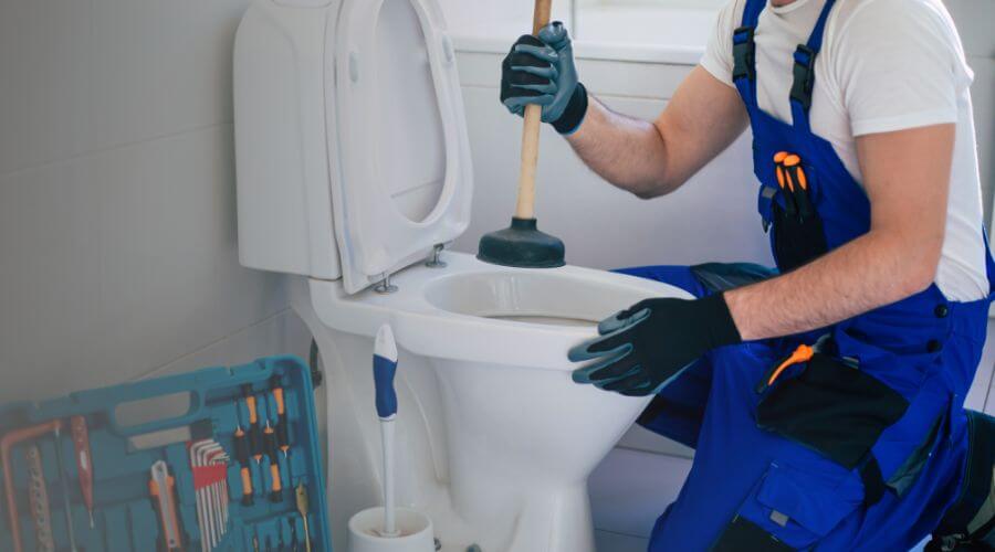 sewer line plumber in Coats, NC